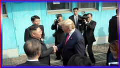 Trump_KimDMZ (37).jpg